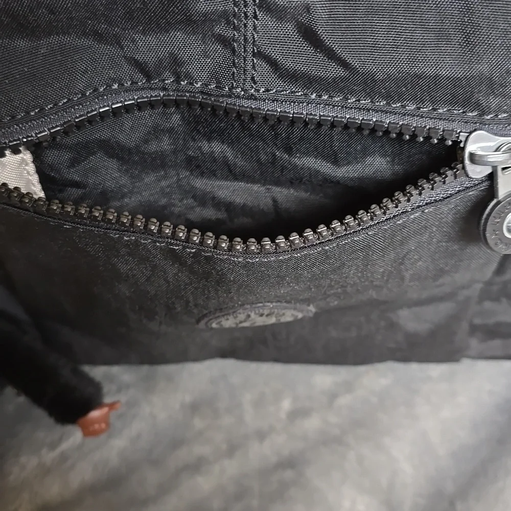 Kipling Black Crossbody Bag - Picture 3 of 13